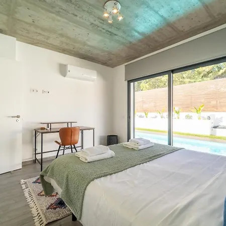 As Andorinhas - Walking Distance To Monte Clerigo And Amoreira Beaches