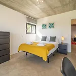 Villa As Andorinhas - Walking Distance To Monte Clerigo And Amoreira Beaches
