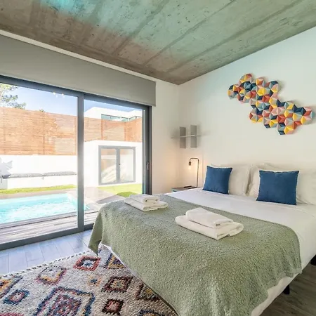 As Andorinhas - Walking Distance To Monte Clerigo And Amoreira Beaches *