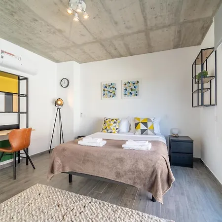 As Andorinhas - Walking Distance To Monte Clerigo And Amoreira Beaches Villa *