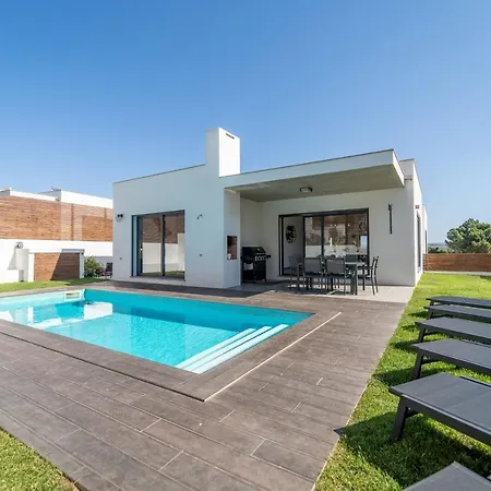 As Andorinhas - Walking Distance To Monte Clerigo And Amoreira Beaches Villa